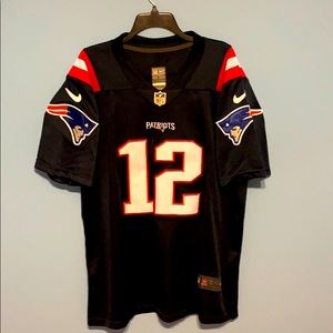 Size large Tom Brady blue patriots jersey